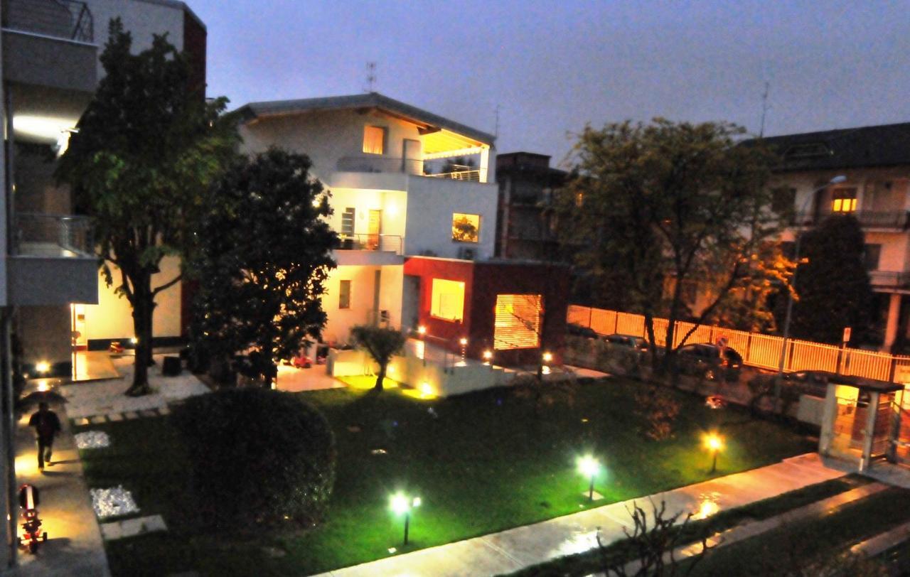 Hotel Flatmilan Cernusco Sul Naviglio Exteriér fotografie